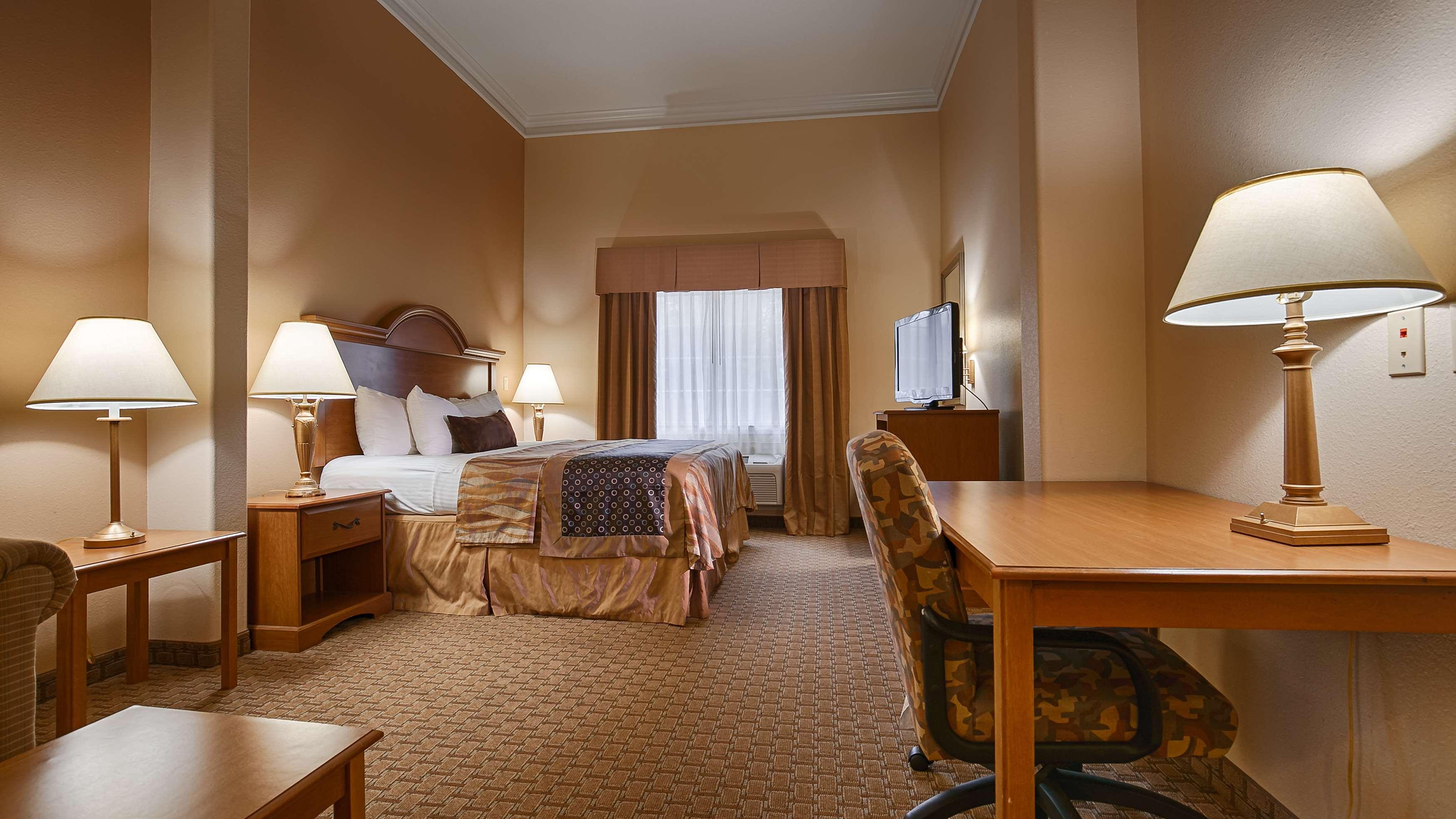 Best Western Plus New Caney Inn & Suites Ngoại thất bức ảnh