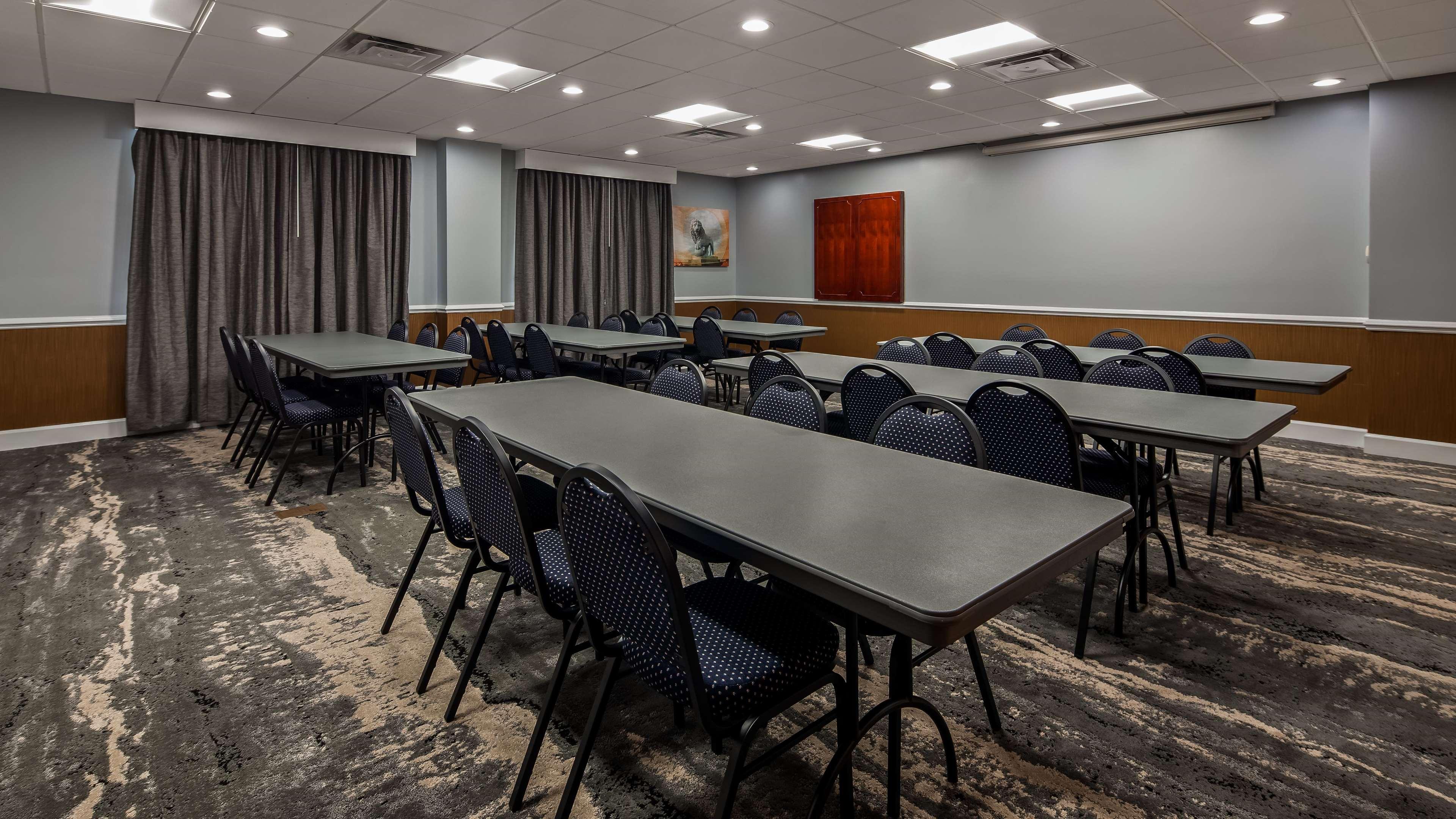 Best Western Plus New Caney Inn & Suites Ngoại thất bức ảnh